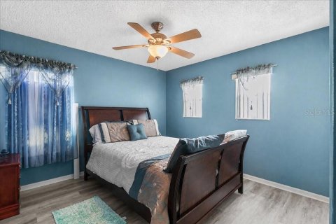 House in Kissimmee, Florida 4 bedrooms, 319.03 sq.m. № 2351945 - photo 18