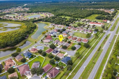House in Kissimmee, Florida 4 bedrooms, 319.03 sq.m. № 2351945 - photo 23
