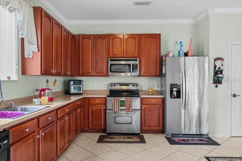 House in Kissimmee, Florida 4 bedrooms, 319.03 sq.m. № 2351945 - photo 7