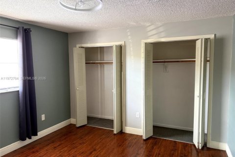 Снять в аренду виллу или дом в Майами, Флорида 3 спальни, 270.07м2, № 2033178 - фото 14