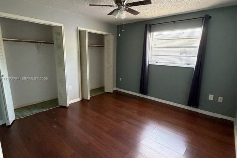 Снять в аренду виллу или дом в Майами, Флорида 3 спальни, 270.07м2, № 2033178 - фото 6