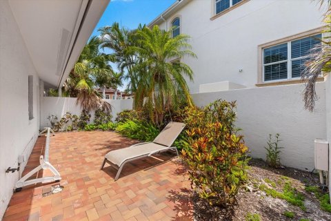 Casa en venta en Sarasota, Florida, 3 dormitorios, 205.31 m2 № 1684660 - foto 13