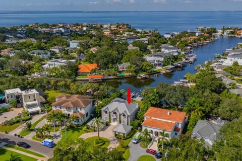 Casa en alquiler en Tampa, Florida, 5 dormitorios, 516.63 m2 № 1568253 - foto 4