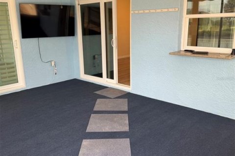 House in Hernando Beach, Florida 3 bedrooms, 152.73 sq.m. № 1824647 - photo 15