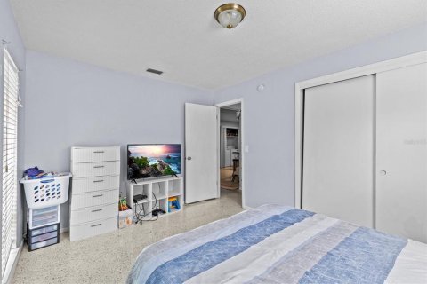 Commercial property in Clearwater, Florida 4 bedrooms, 153.47 sq.m. № 1648979 - photo 14