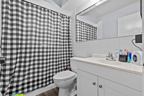 Commercial property in Clearwater, Florida 4 bedrooms, 153.47 sq.m. № 1648979 - photo 28