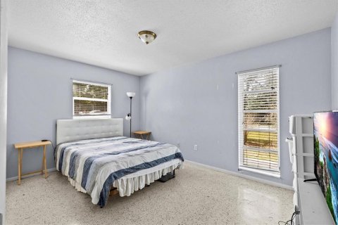Commercial property in Clearwater, Florida 4 bedrooms, 153.47 sq.m. № 1648979 - photo 13