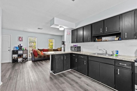 Commercial property in Clearwater, Florida 4 bedrooms, 153.47 sq.m. № 1648979 - photo 25