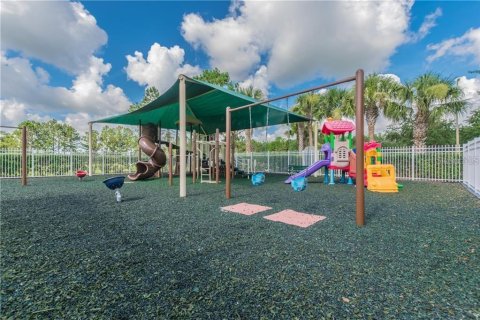 Casa en venta en Land O' Lakes, Florida, 4 dormitorios, 227.52 m2 № 1792889 - foto 21