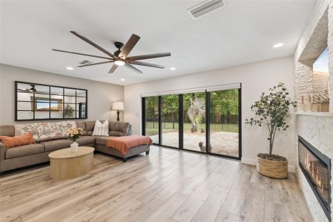 House in Port Orange, Florida 4 bedrooms, 279.64 sq.m. № 2093513 - photo 23