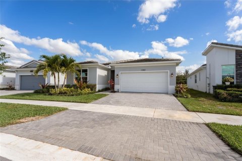 House in Saint Lucie, Florida 2 bedrooms, 198.25 sq.m. № 2092304 - photo 28