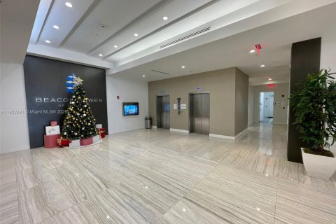 Купить коммерческую недвижимость в Майами, Флорида № 2089080 - фото 9