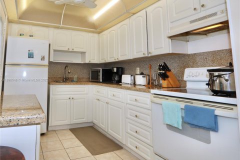 Copropriété à louer à Aventura, Floride: 2 chambres, 95.41 m2 № 1947773 - photo 7