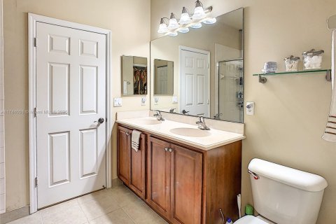 Townhouse in Tamarac, Florida 3 bedrooms, 131.64 sq.m. № 1708566 - photo 19