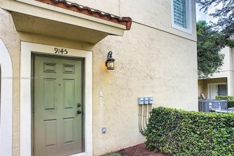 Townhouse in Tamarac, Florida 3 bedrooms, 131.64 sq.m. № 1708566 - photo 5