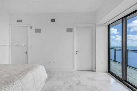 Copropriété à vendre à Miami, Floride: 2 chambres, 150.97 m2 № 1992556 - photo 16