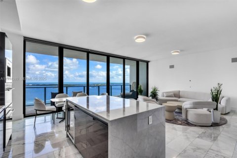 Copropriété à vendre à Miami, Floride: 2 chambres, 150.97 m2 № 1992556 - photo 12
