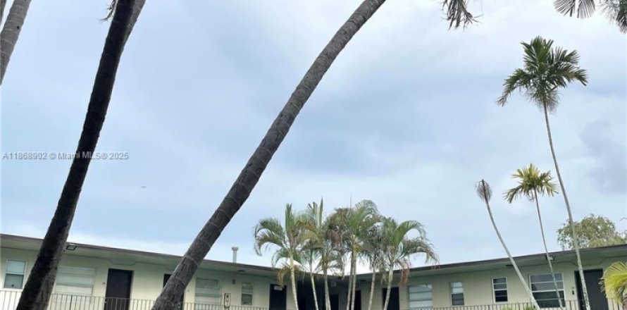 Condo à Miami, Floride, 1 chambre  № 1986753