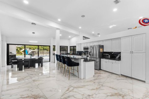 Casa en venta en Parkland, Florida, 4 dormitorios, 310.29 m2 № 2269578 - foto 11