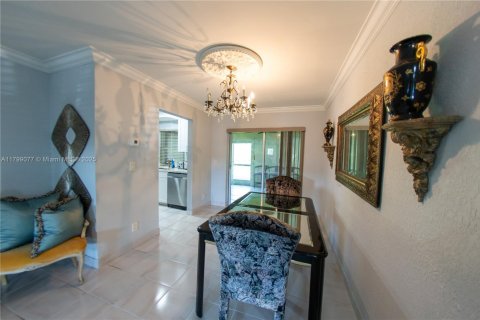 Villa ou maison à vendre à Plantation, Floride: 2 chambres, 96.99 m2 № 1748325 - photo 3