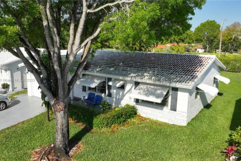 Villa ou maison à vendre à Plantation, Floride: 2 chambres, 96.99 m2 № 1748325 - photo 12
