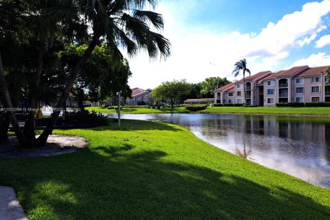 Condominio en alquiler en Miramar, Florida, 2 dormitorios, 91.32 m2 № 2020496 - foto 16