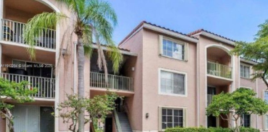 Condominio en Miramar, Florida, 2 dormitorios  № 2020496