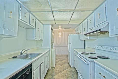 Copropriété à vendre à Orlando, Floride: 2 chambres, 115.94 m2 № 2142908 - photo 12