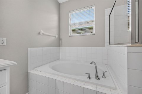 House in Riverview, Florida 4 bedrooms, 168.71 sq.m. № 2275461 - photo 14