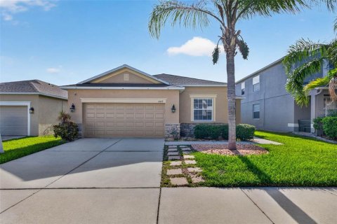 House in Riverview, Florida 4 bedrooms, 168.71 sq.m. № 2275461 - photo 2