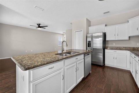 House in Riverview, Florida 4 bedrooms, 168.71 sq.m. № 2275461 - photo 7