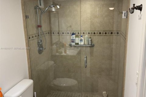 Купить кондоминиум в Майами-Бич, Флорида 1 спальня, 60.94м2, № 2053664 - фото 5