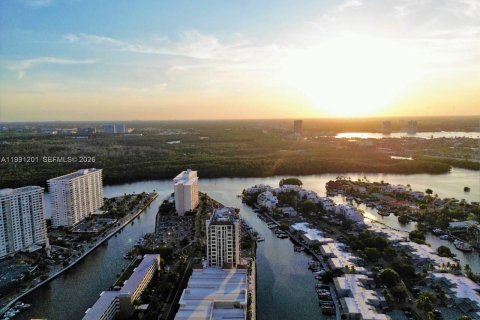 Copropriété à louer à Sunny Isles Beach, Floride: 1 chambre, 64.75 m2 № 2062803 - photo 14