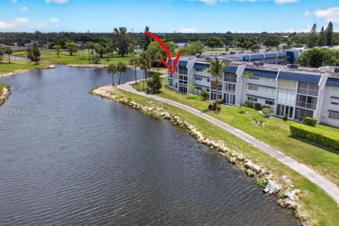 Condominio en alquiler en Margate, Florida, 1 dormitorio, 68.65 m2 № 2077758 - foto 21