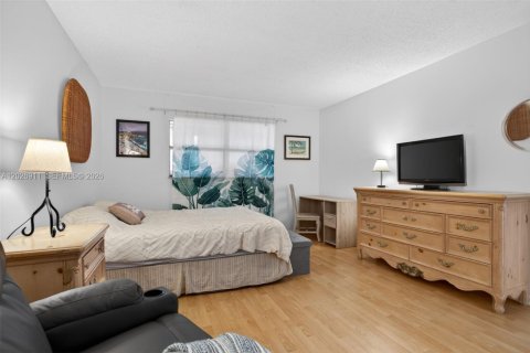 Condominio en alquiler en Margate, Florida, 1 dormitorio, 68.65 m2 № 2077758 - foto 11