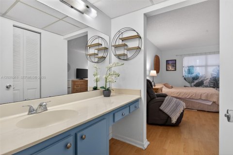 Condominio en alquiler en Margate, Florida, 1 dormitorio, 68.65 m2 № 2077758 - foto 13