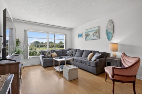 Condominio en alquiler en Margate, Florida, 1 dormitorio, 68.65 m2 № 2077758 - foto 9