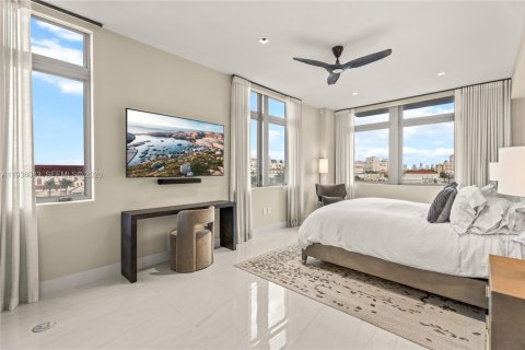 Condominio en venta en Coral Gables, Florida, 3 dormitorios, 265.33 m2 № 1998452 - foto 19