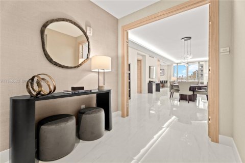Condominio en venta en Coral Gables, Florida, 3 dormitorios, 265.33 m2 № 1998452 - foto 3