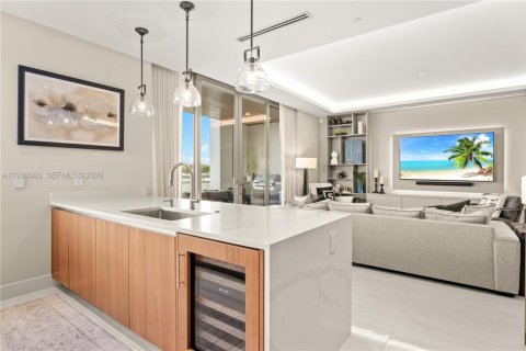 Condominio en venta en Coral Gables, Florida, 3 dormitorios, 265.33 m2 № 1998452 - foto 12