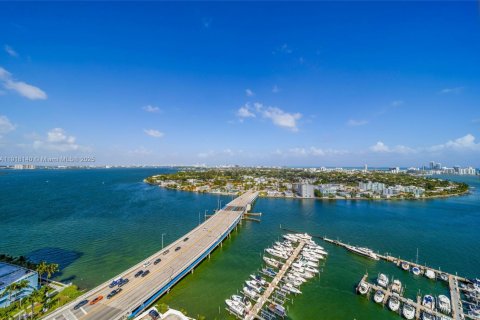 Apartamento en alquiler en North Bay Village, Florida, 2 dormitorios, 95.69 m2 № 1975386 - foto 4