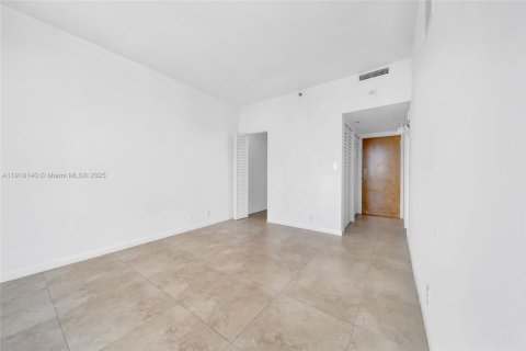 Apartamento en alquiler en North Bay Village, Florida, 2 dormitorios, 95.69 m2 № 1975386 - foto 23