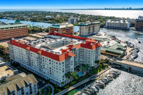 Condominio en Tampa, Florida, 2 dormitorios  № 2167688