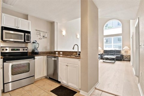 Condominio en venta en Tampa, Florida, 2 dormitorios, 89.84 m2 № 2167688 - foto 13