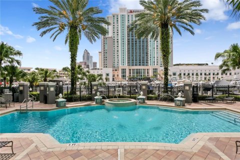 Condominio en venta en Tampa, Florida, 2 dormitorios, 89.84 m2 № 2167688 - foto 15