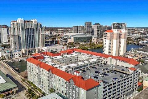 Condominio en venta en Tampa, Florida, 2 dormitorios, 89.84 m2 № 2167688 - foto 30