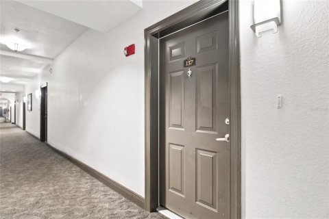 Condominio en venta en Tampa, Florida, 2 dormitorios, 89.84 m2 № 2167688 - foto 2