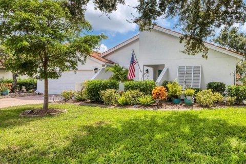 Casa en venta en Sarasota, Florida, 3 dormitorios, 172.33 m2 № 1898555 - foto 1