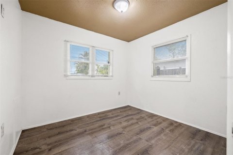 Immobilier commercial à vendre à Largo, Floride: 4 chambres, 134.89 m2 № 1572127 - photo 14