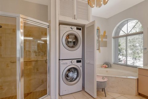 Купить виллу или дом в Сарасота, Флорида 6 комнат, 202.99м2, № 1511993 - фото 27